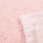 Κουβέρτα-κεντημένη-Stars-ροζ-80×110εκ-1